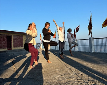 kunjapuri-outdoor-yoga